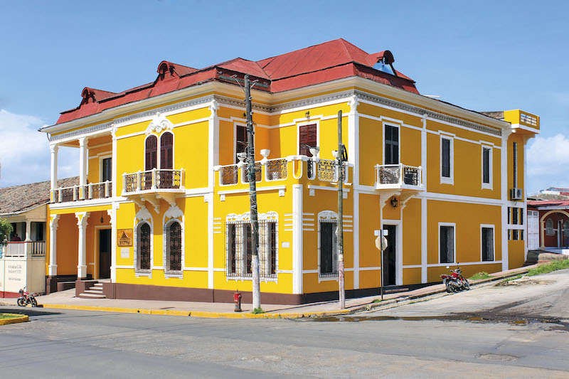 Interview with Mombacho Cigars: Casa Favili